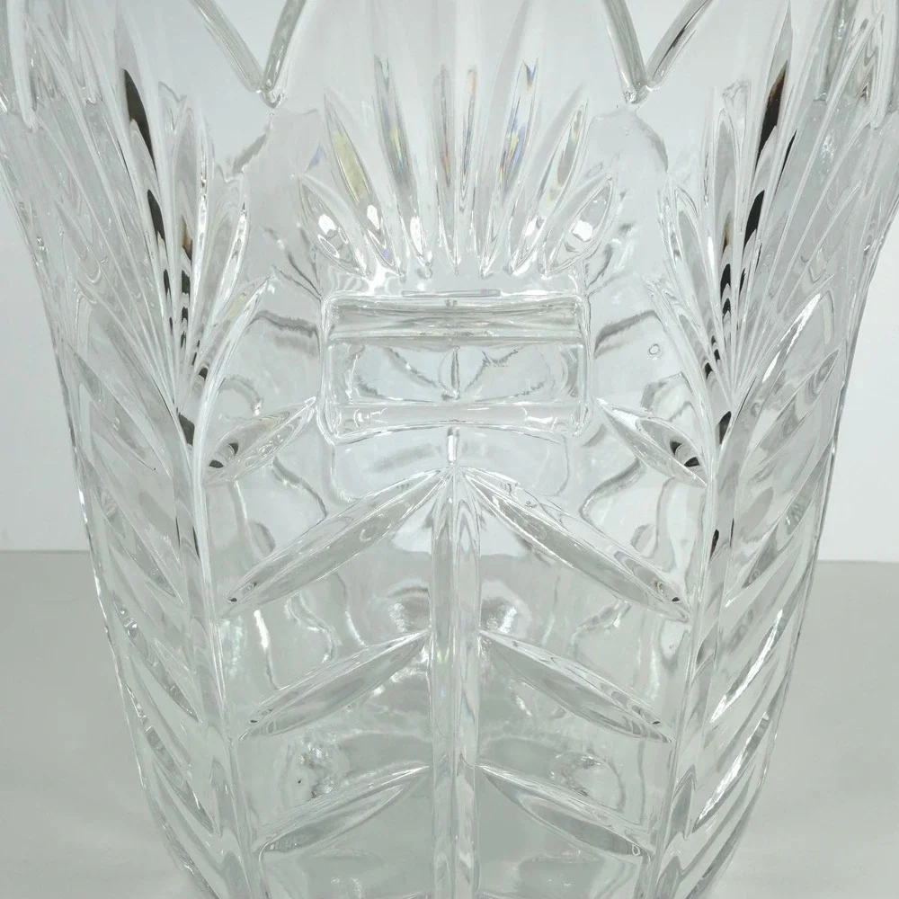 Fifth Avenue Crystal Vase Poland Tulip Flower Petal Design‎ Heavy Glass Decor